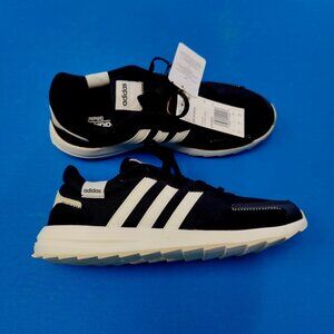 Adidas Retrorun shoes